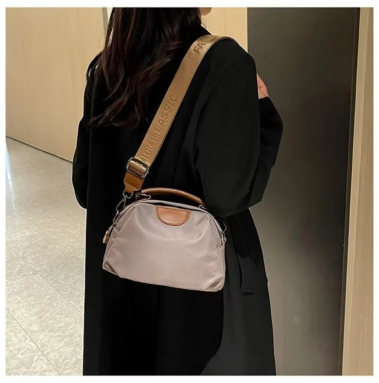 New Portable Nylon Cloth with Cowhide Shoulder Bag - Image 7